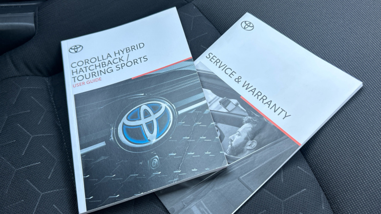 Toyota Corolla 1.8 VVT-i Hybrid Icon Tech 5dr CVT Hybrid Hatchback